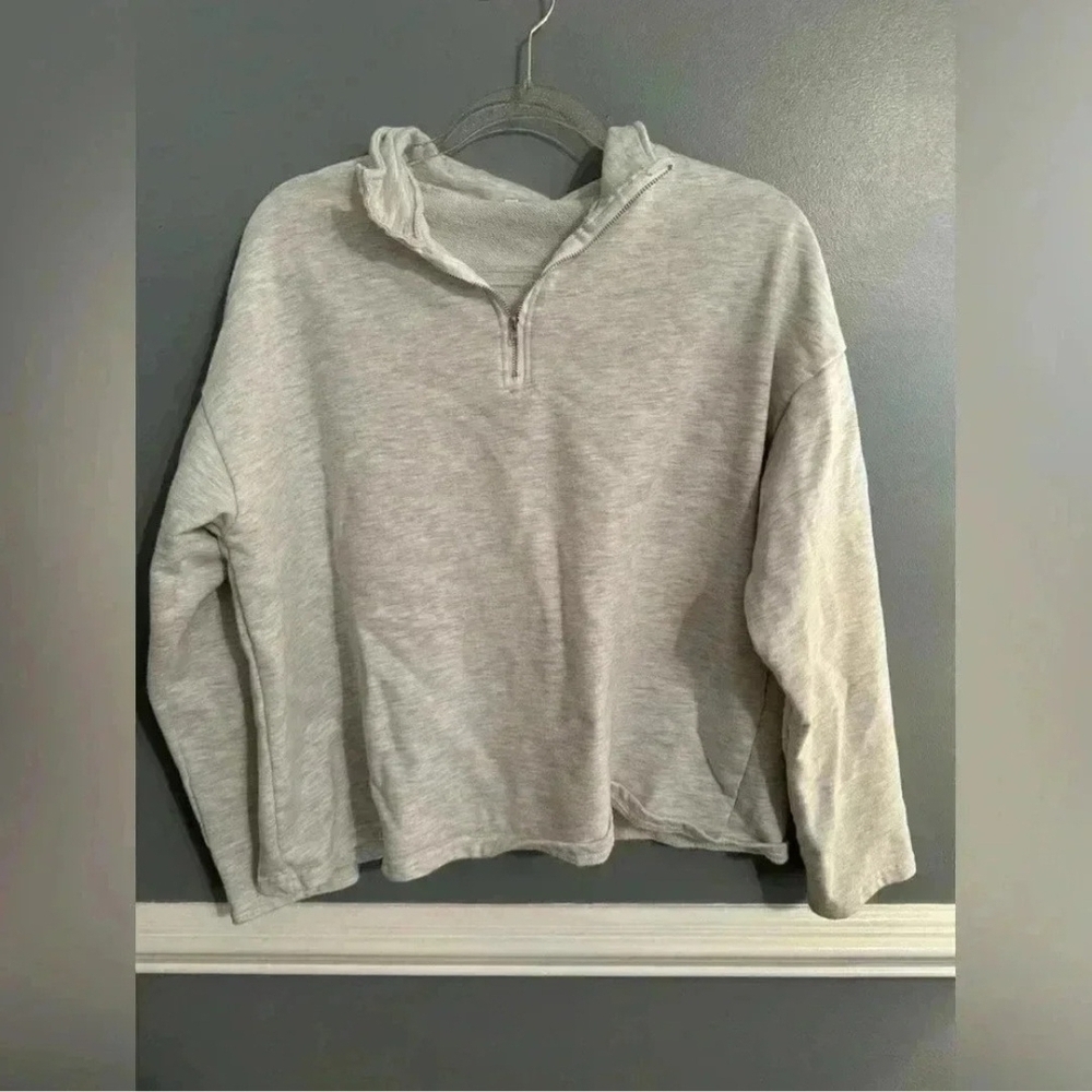 Amazon Gray Quarter-Zip Pullover